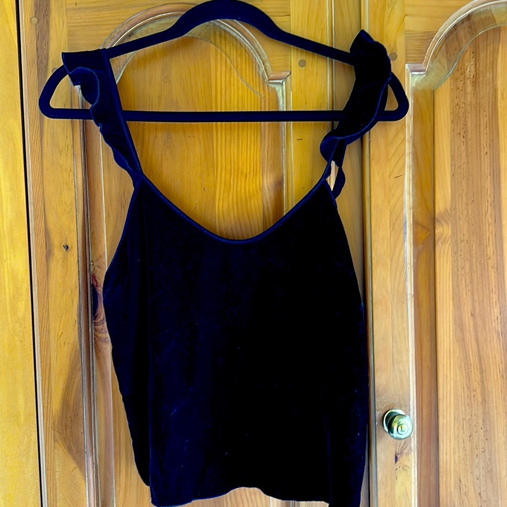 Victoria’s Secret gorgeous black velvet cami top with adjustable ruffled straps.